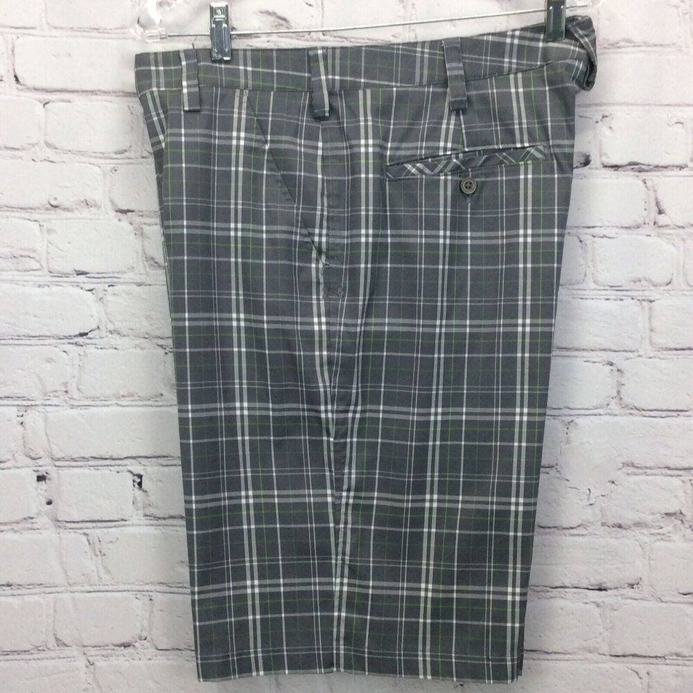 Under Armour Golf Shorts Men's Size 36 Gray Plaid Athleisure Sports Casual Beach